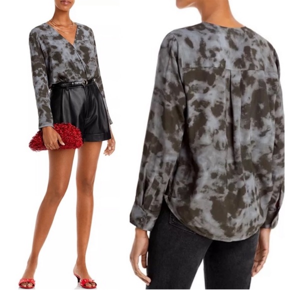 RAILS Hillary Surplice Tie Dye Top Grey Size Medium - Picture 2 of 11